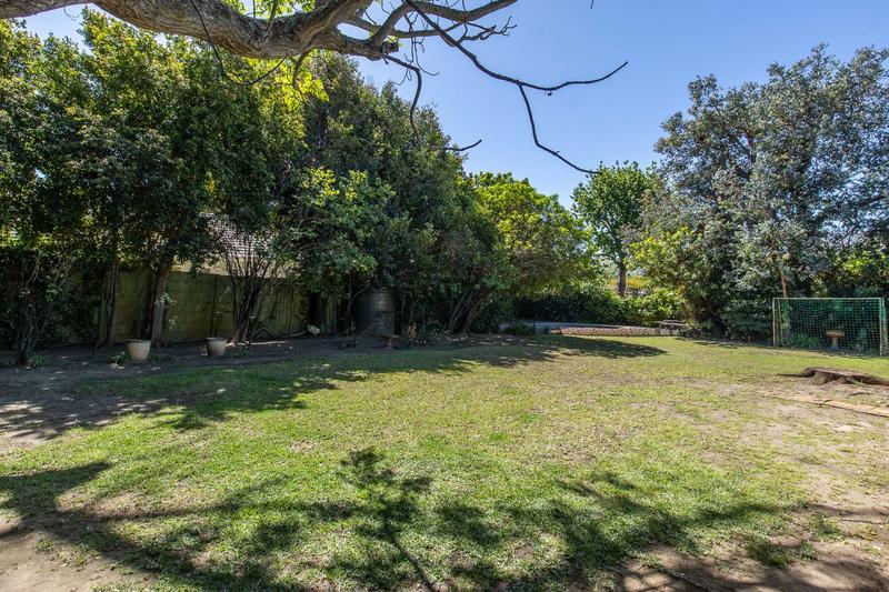 4 Bedroom Property for Sale in Constantia Western Cape